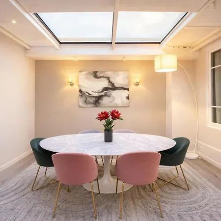 Stunning Loft For 6 In The 7th District