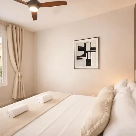 Stunning Loft For 6 In The 7th District *