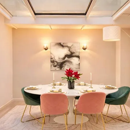 Appartement Stunning Loft For 6 In The 7th District Parijs