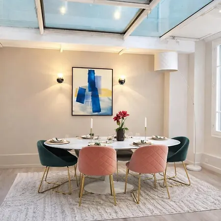 Stunning Loft For 6 In The 7th District *