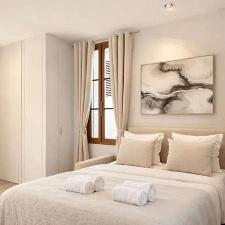 Апартаменты Stunning Loft For 6 In The 7th District Париж