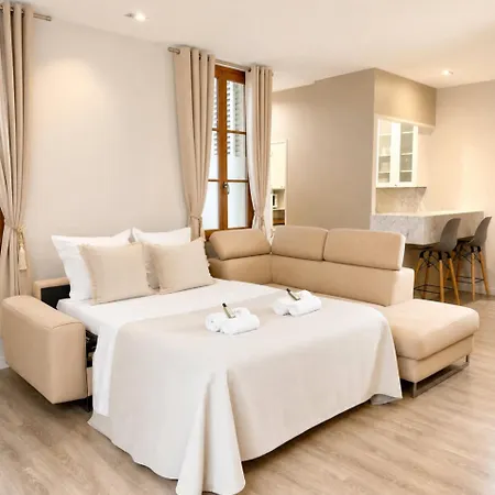 Апартаменты Stunning Loft For 6 In The 7th District