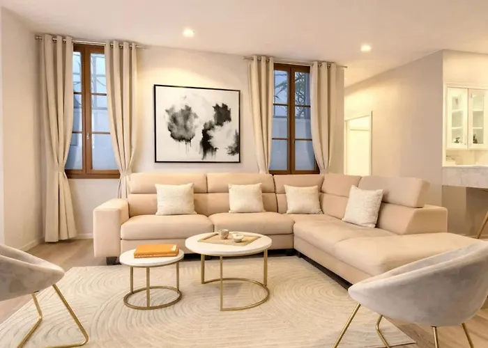 Stunning Loft For 6 In The 7th District Appartement Parijs