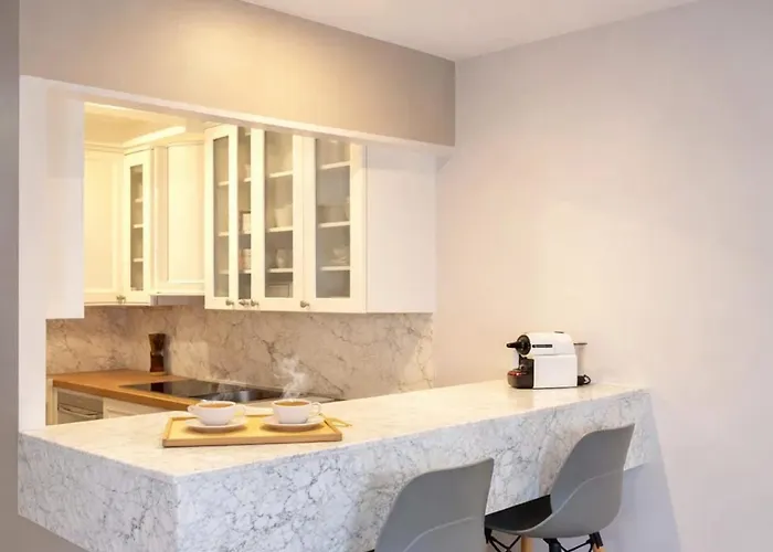 Stunning Loft For 6 In The 7th District Parijs