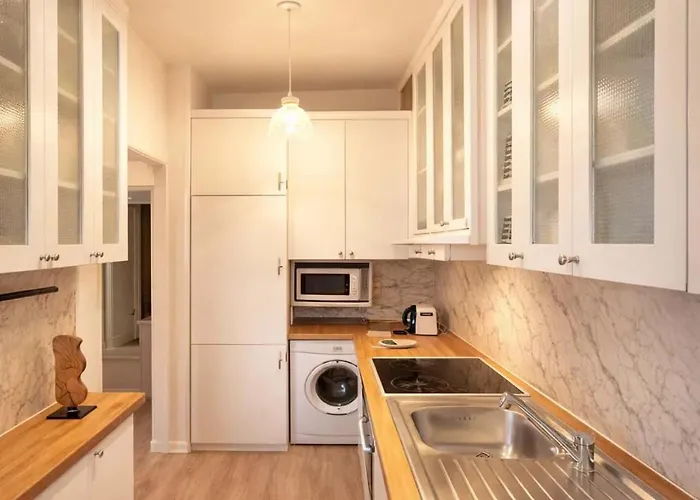 Stunning Loft For 6 In The 7th District * Parijs