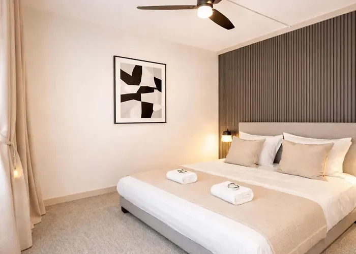 Stunning Loft For 6 In The 7th District Parijs