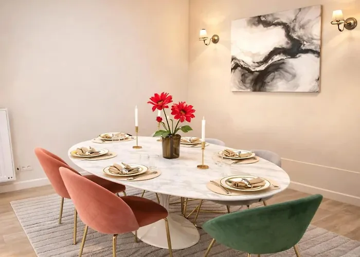 Stunning Loft For 6 In The 7th District Parijs